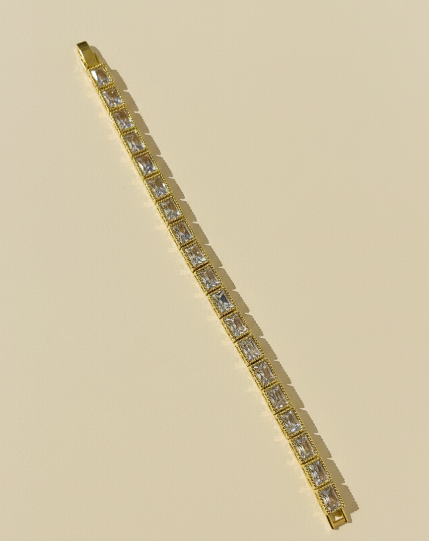 ✨ Paslanmaz Çelik 4 Mikron Altın Kaplama Zirkon Taşlı