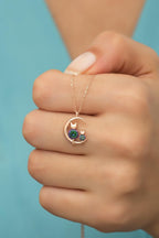 925 Ayar Gümüş Mistik Topaz Taşlı Ay Üstünde Kedi Kolye