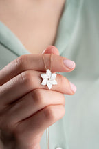 925 Ayar Beyaz Mineli Yonca Kolye Kadın Gümüş Kolye