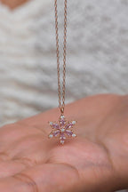 925 Ayar Gümüş Pembe Taşlı Lotus Kamelya Çiçeği Kolye