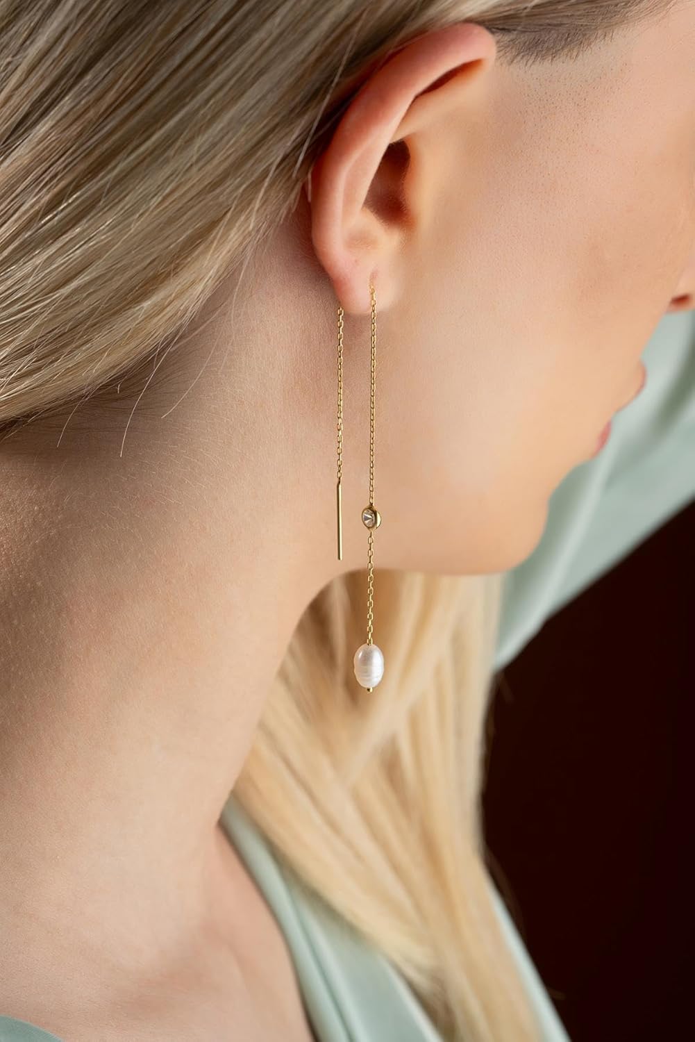 925 Ayar Gümüş Gold Tektaş Detaylı İncili Zincir Küpe