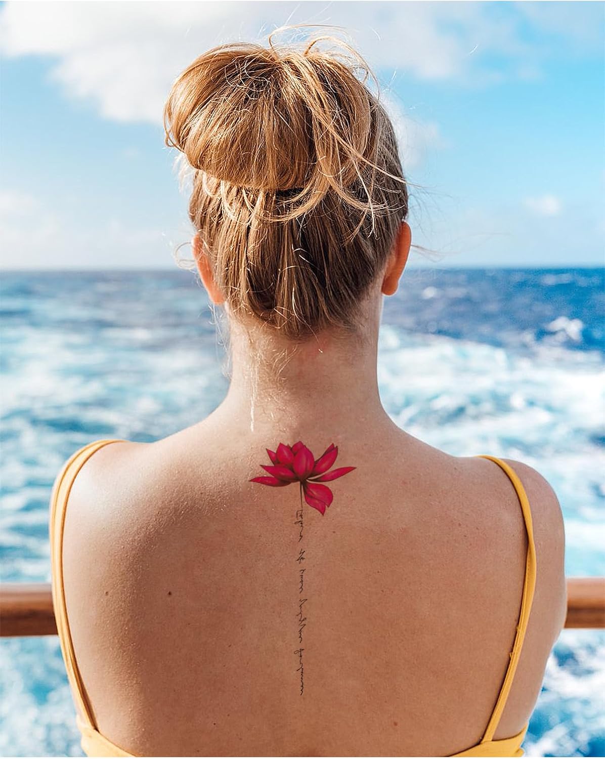 Lotus Dövmesi, Kadın Geçici Dövme, Kadınlar için Yazılı Çiçek Dövmesi