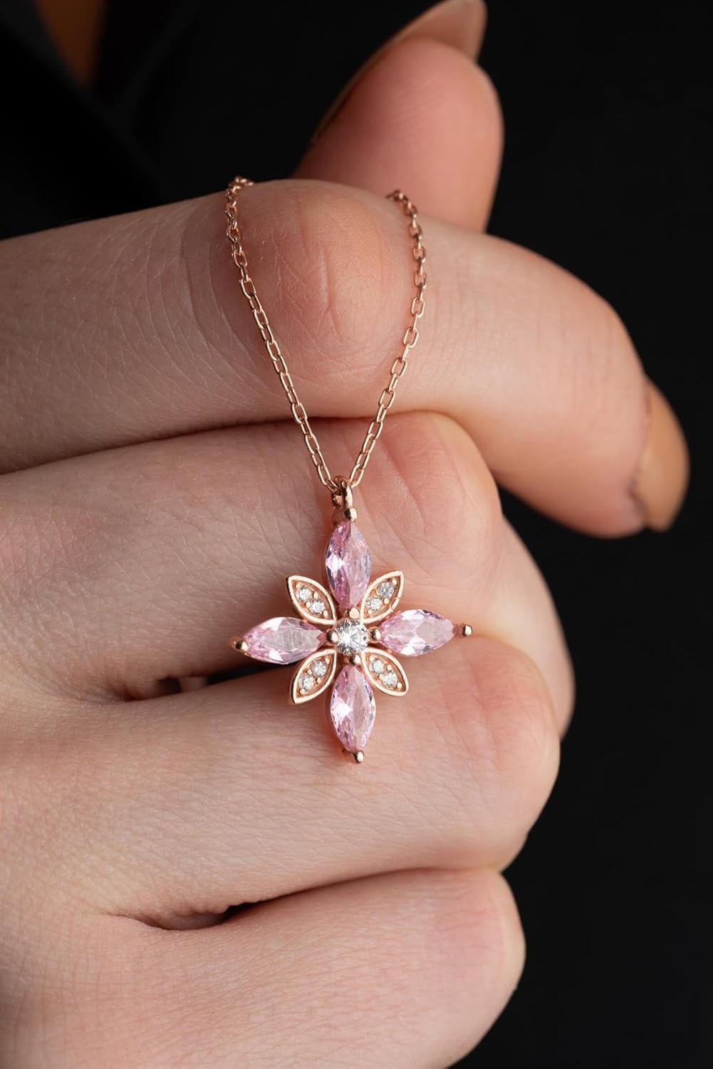 925 Ayar Gümüş Pembe Zirkon Taşlı Umut Çiçeği Kolye