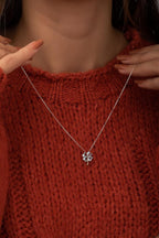 925 Ayar Aquamarin Taşlı Yonca Kolye Kadın Gümüş Kolye