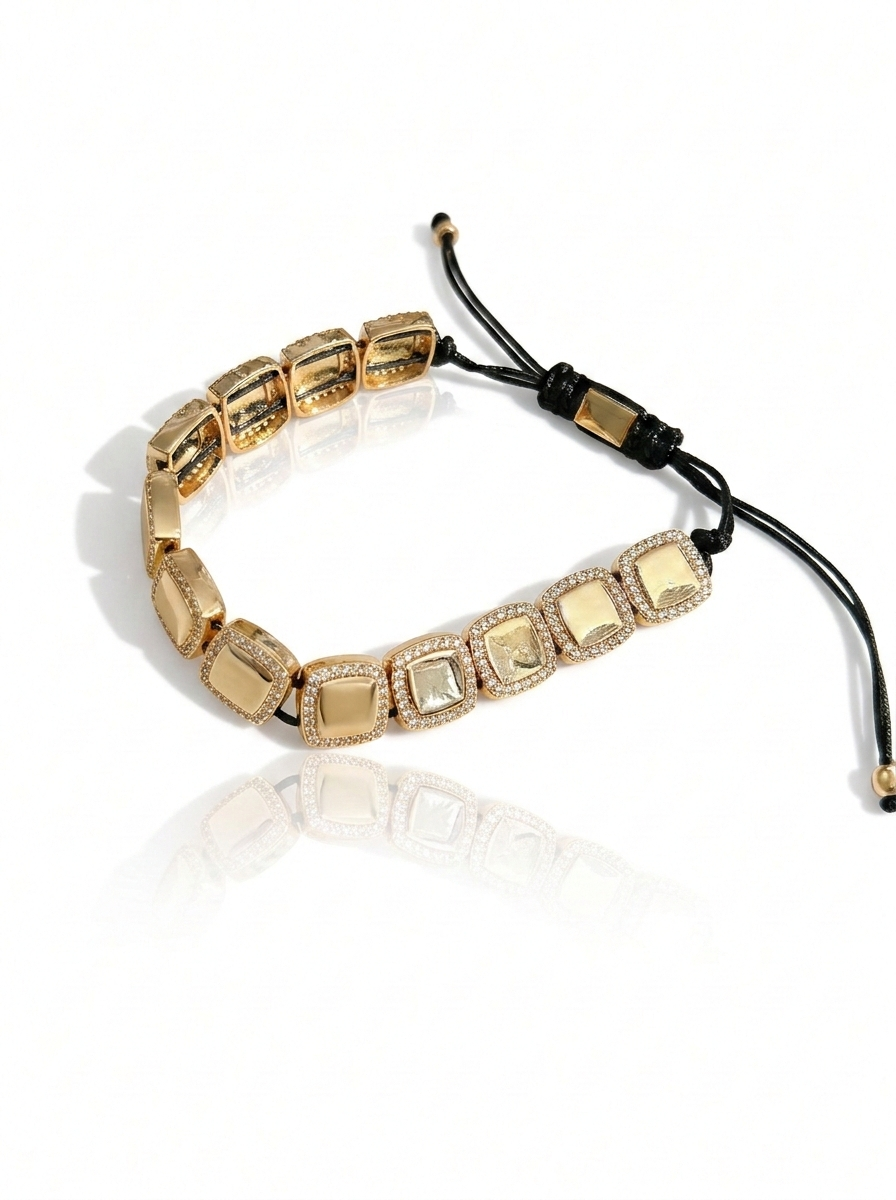 Premium Kalite İşçilik Kararmaz Solmaz