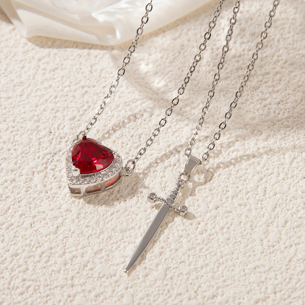 Kalp ve Kılıç Çift Kolye