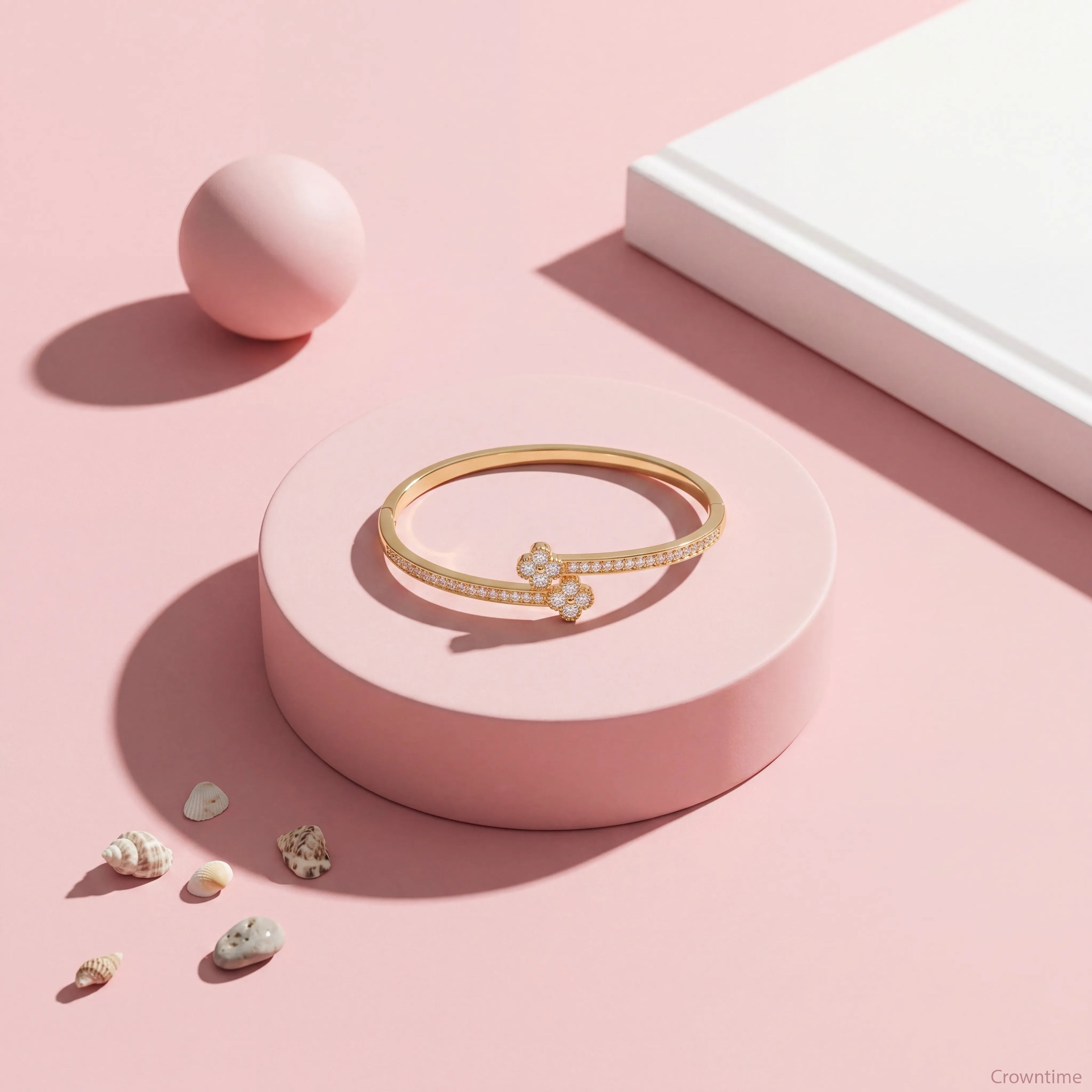 Yonca kelepçe 18k gold kaplama