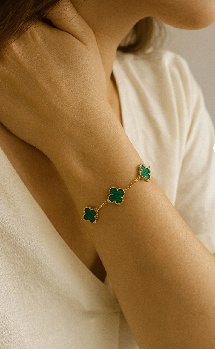 Yonca Kesim Van Clef Tarzı