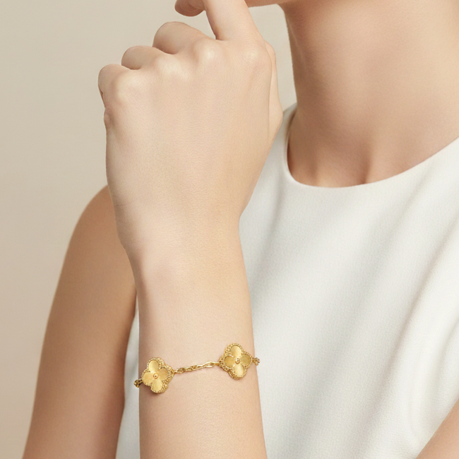 VAN CLEEF BRACELET - GOLD