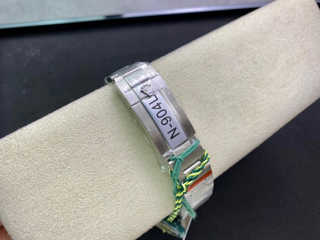 EXPLORER II 42MM STAINLESS STEEL WHITE DIAL+ŞEFAF KARGO