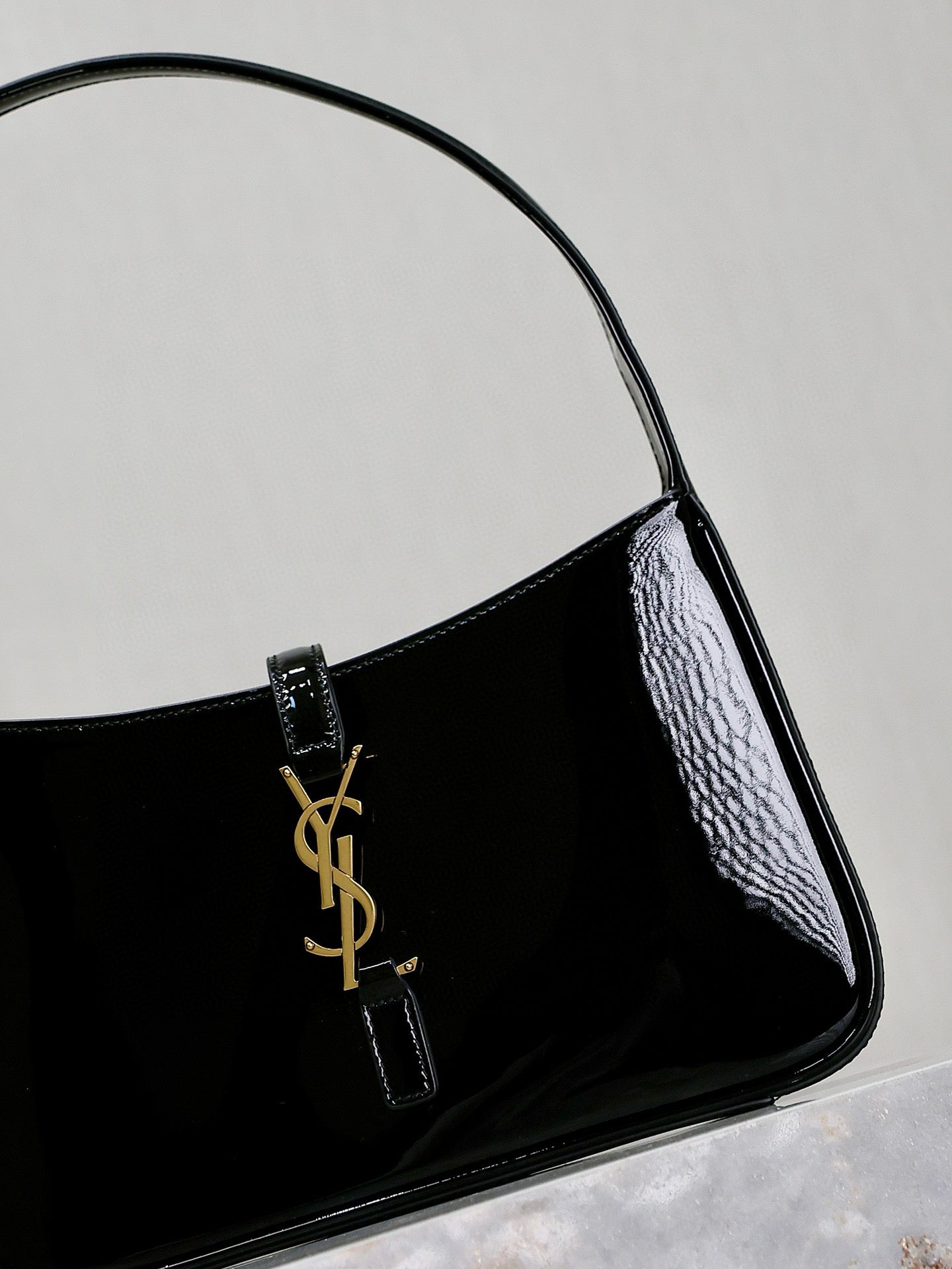 YS.L 2025  Bag 25cm Black Gold Patent Deri