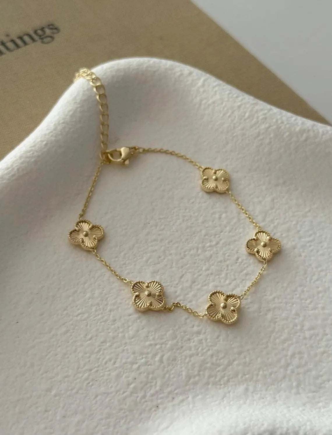 Yonca Kesim Van Clef Tarzı