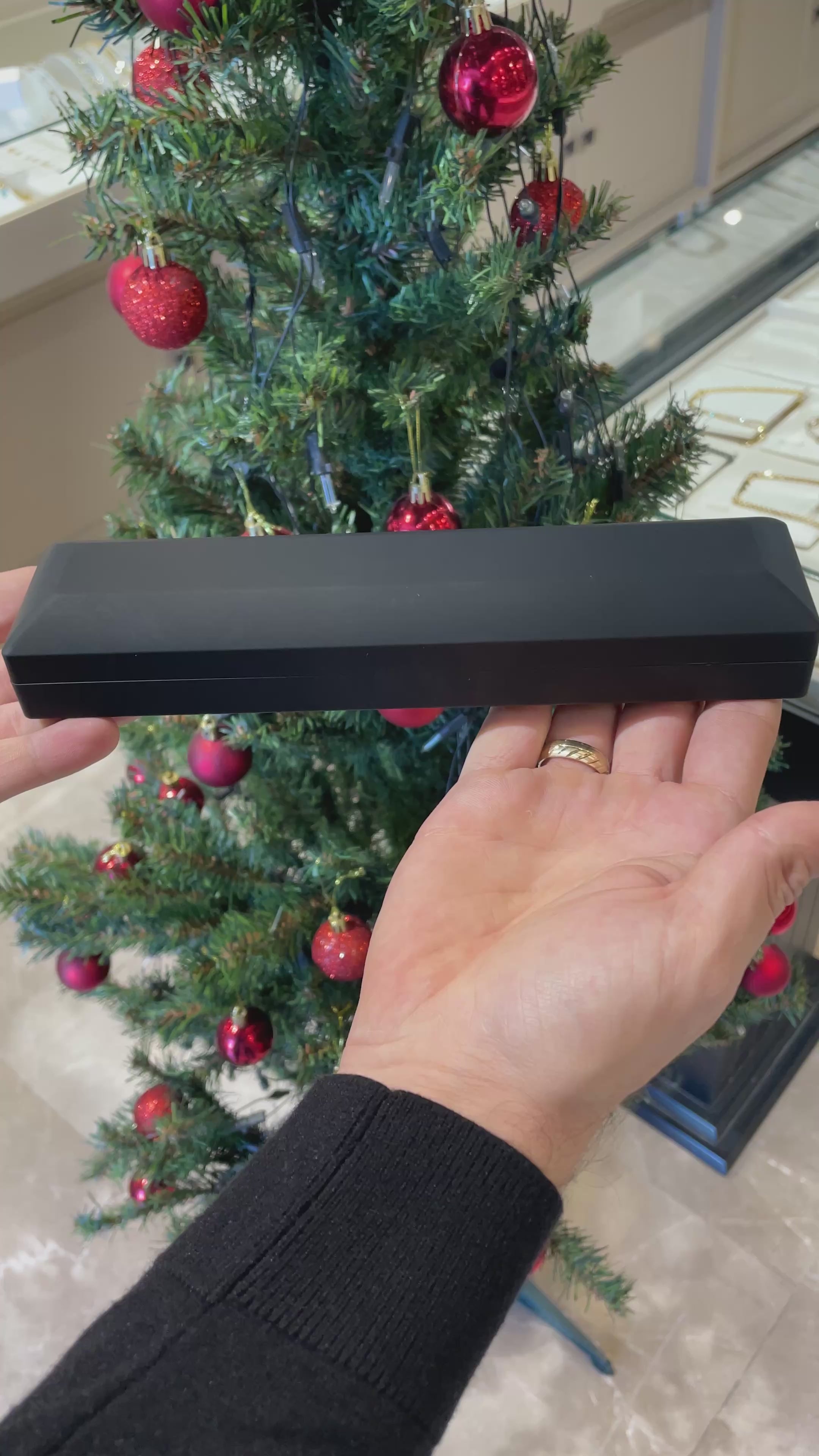 BAGET TAŞLI SU YOLU UNİSEX IŞIKLI KUTUSU İLE BİRLİKTE